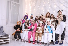 Группа Лолы